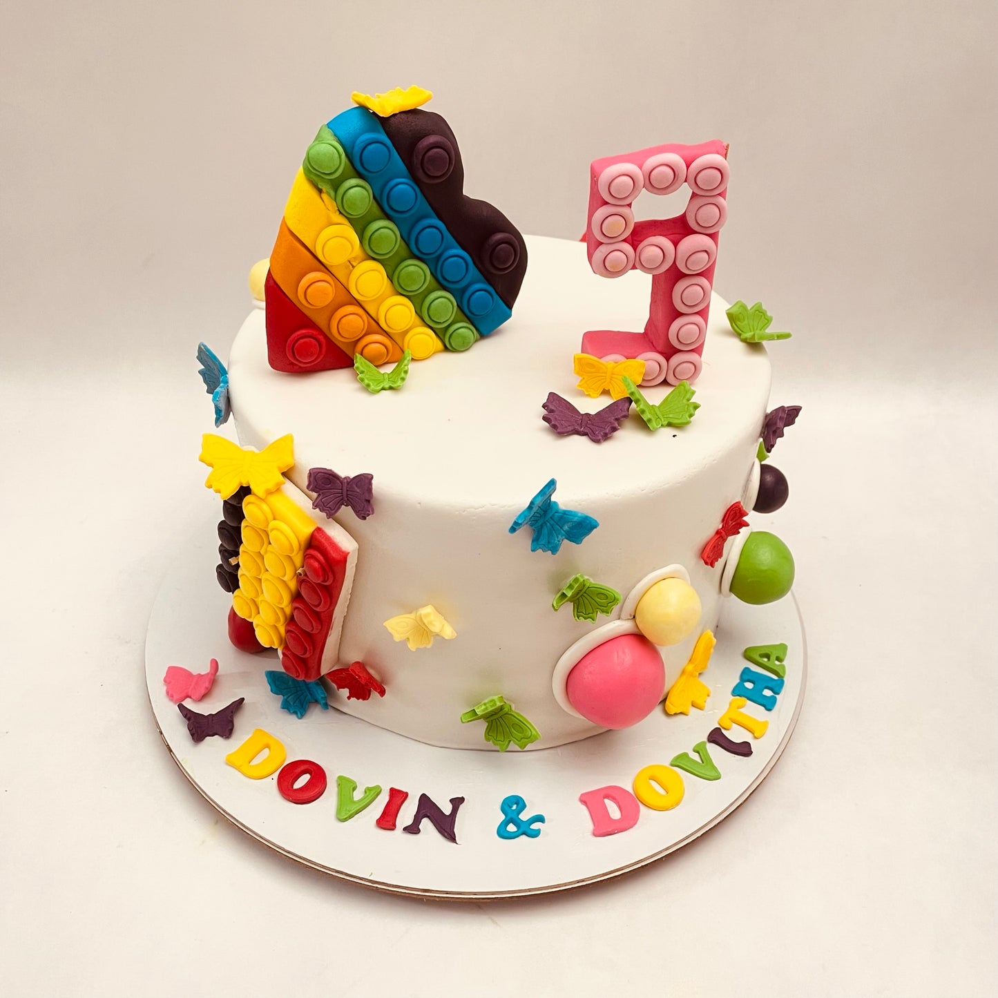 Pop It Theme Cake